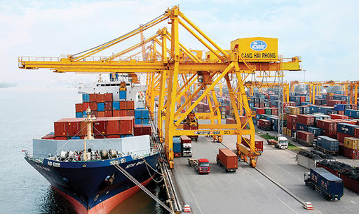 Vietnam’s trade surplus in first quarter reaches over 2 billion USD